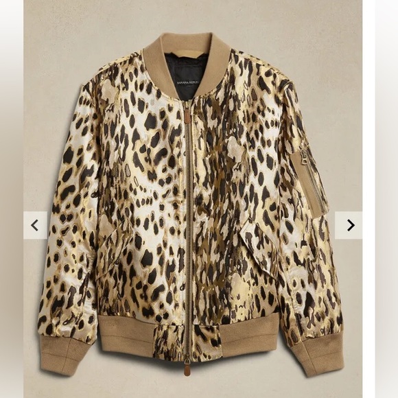 Banana republic leopard bomber jacket - Picture 2 of 11